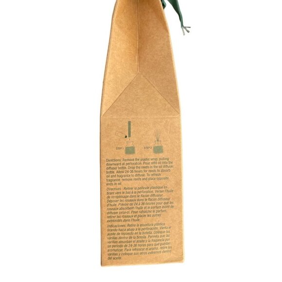 Holiday Embossed Ceramic Balsam and Cedar Branch Reed Diffuser Bee & Willow NEW - Picture 7 of 14